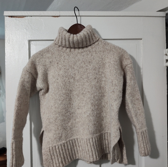 Everlane The Cloud Oversized Sweater - Picture 3 of 6